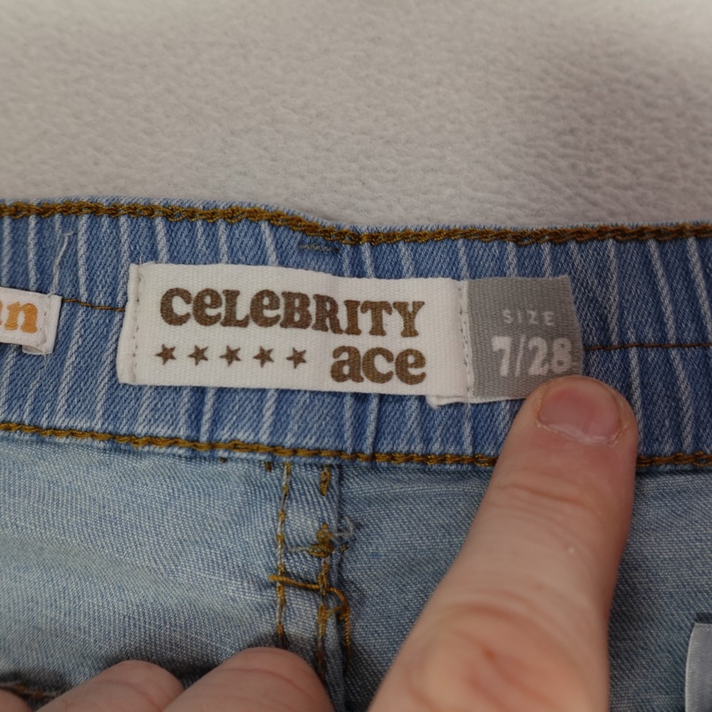 Celebrity Ace Jeans Size 7/28 Blue 90s Skater Cargo Pockets Y2K Grunge - Picture 3 of 14